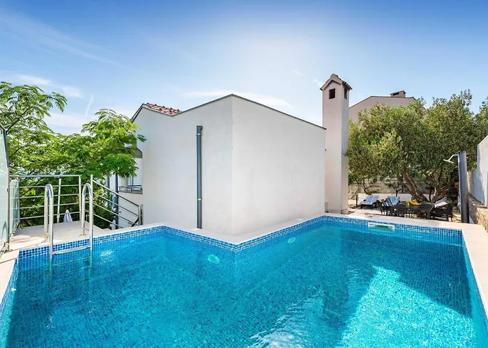 My Dalmatia - Sea View Dajana With Private Pool 아파트 마슬레니차